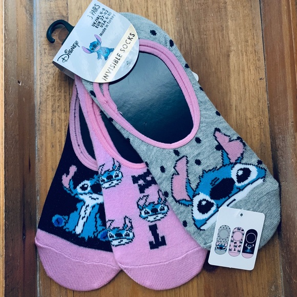 Disney Accessories - LAST ONE! Disney Lilo & Stitch Invisible Socks 3CT